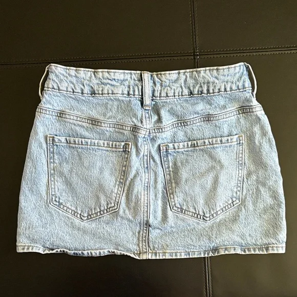 Classic Denim Pacsun Mini Skirt - Picture 2 of 2